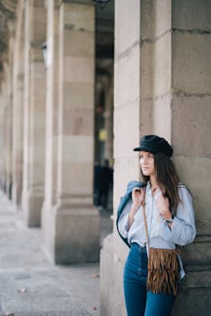 资本市场乱象剖析：蹭热点行为频现；监管雷霆手段显成效。