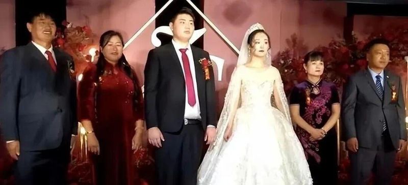  网红流量反噬：陈亚男直播现状折射出的职业素养缺失 新闻