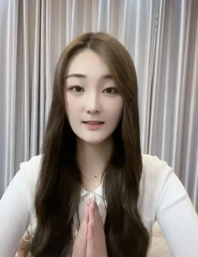  网红流量反噬：陈亚男直播现状折射出的职业素养缺失 新闻