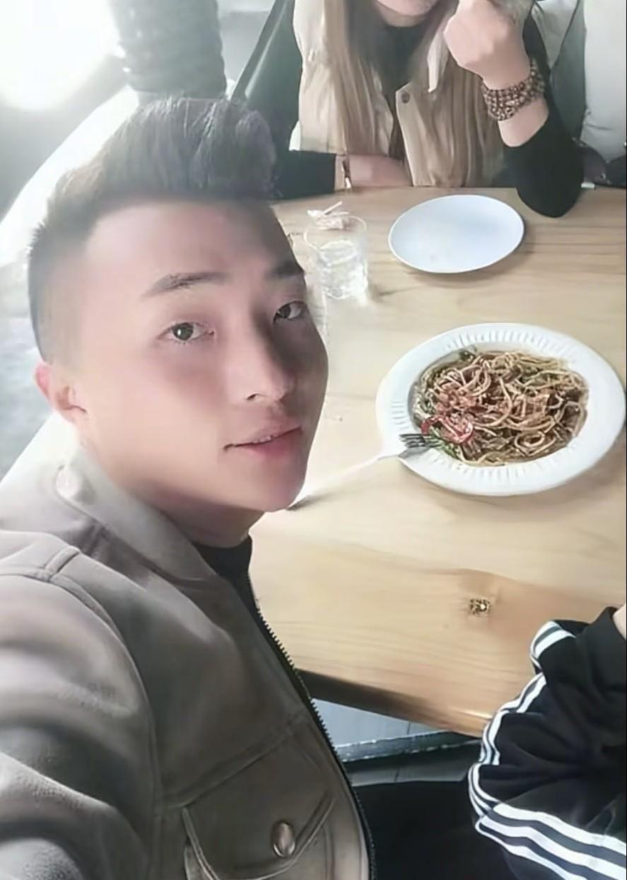  【健康警示】36岁银行职员猝死：心血管疾病的三个致命诱因与科学预防指南 健康养生