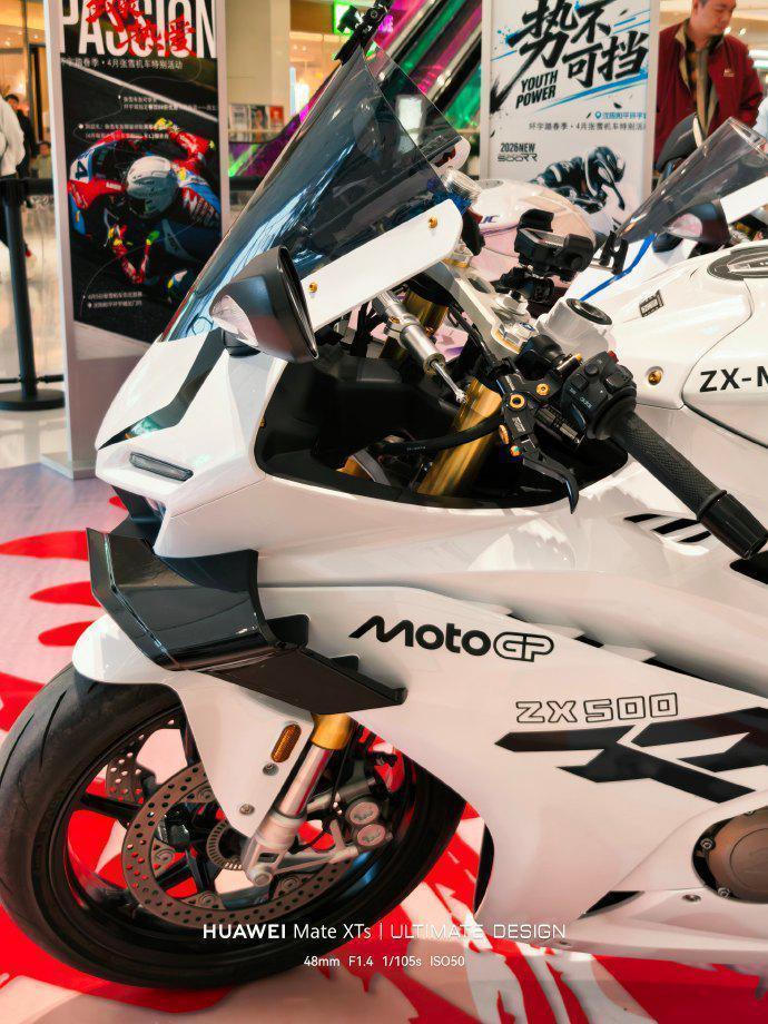  技术破壁与草根逆袭：荣耀×张雪机车战略合作背后的底层逻辑 企业服务